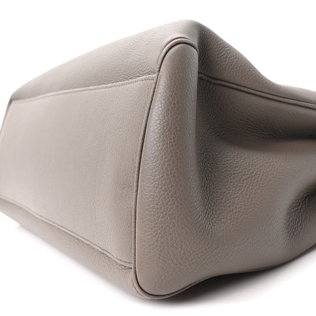 Supple Grained Calfskin Medium Soft 16 Bag Pebble
