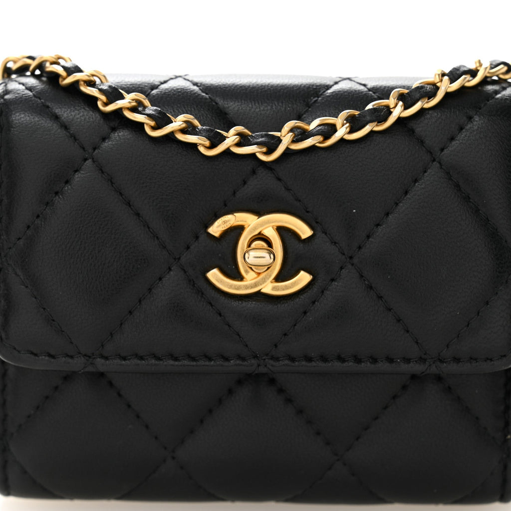 Lambskin Quilted Pearl Crush  Holder With Chain Black