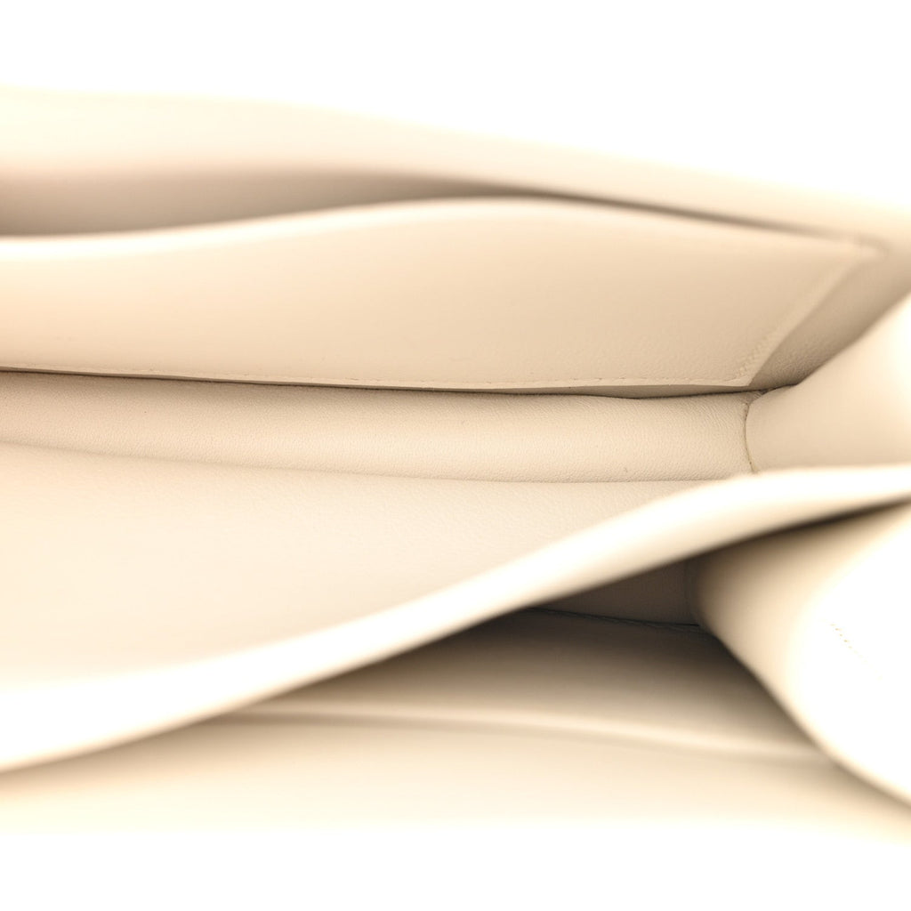 Swift Constance 18 White
