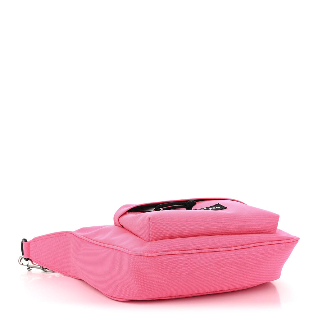 Recycled Sport Nylon Chain Logo Medium Raver Bag Fluo Pink Black