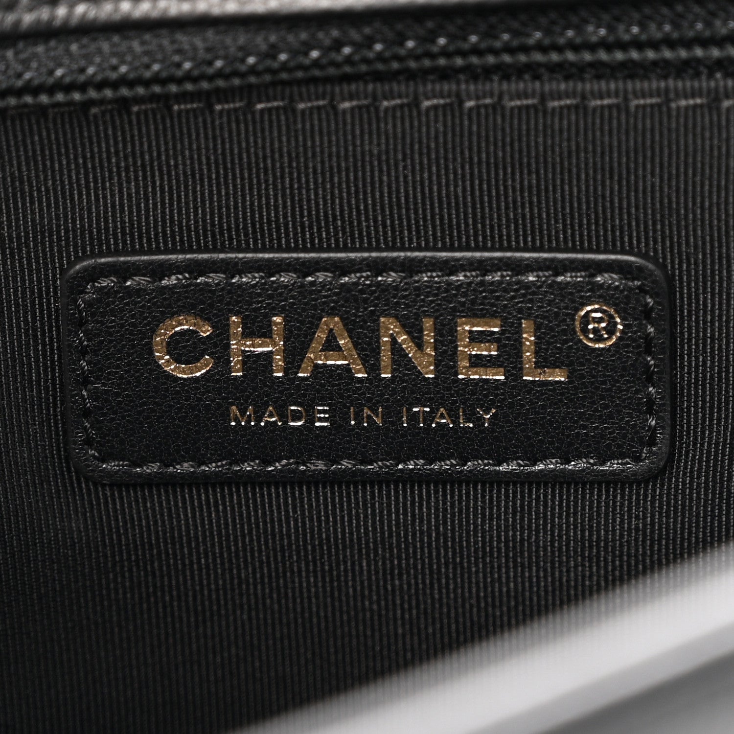 Caviar Quilted New Medium Boy Flap Black