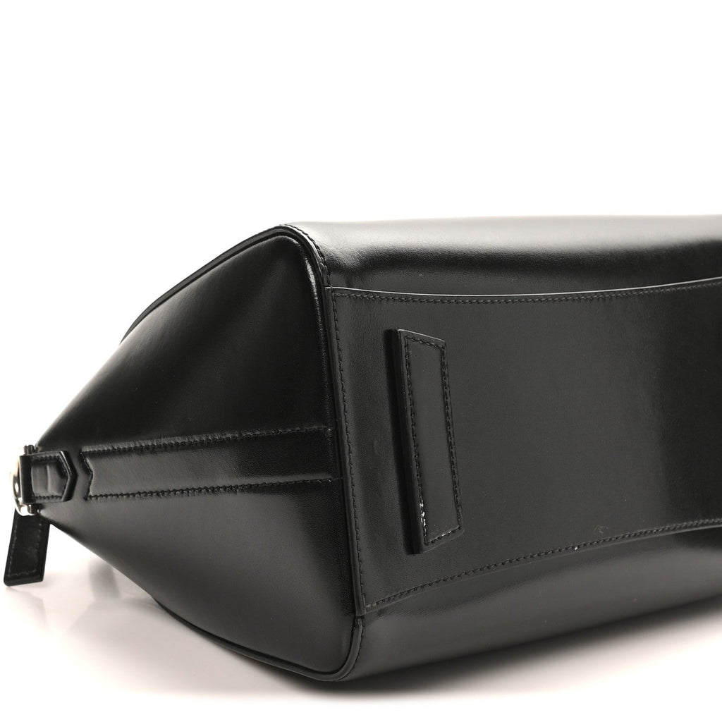 Shiny Lord Calfskin Small Antigona Black