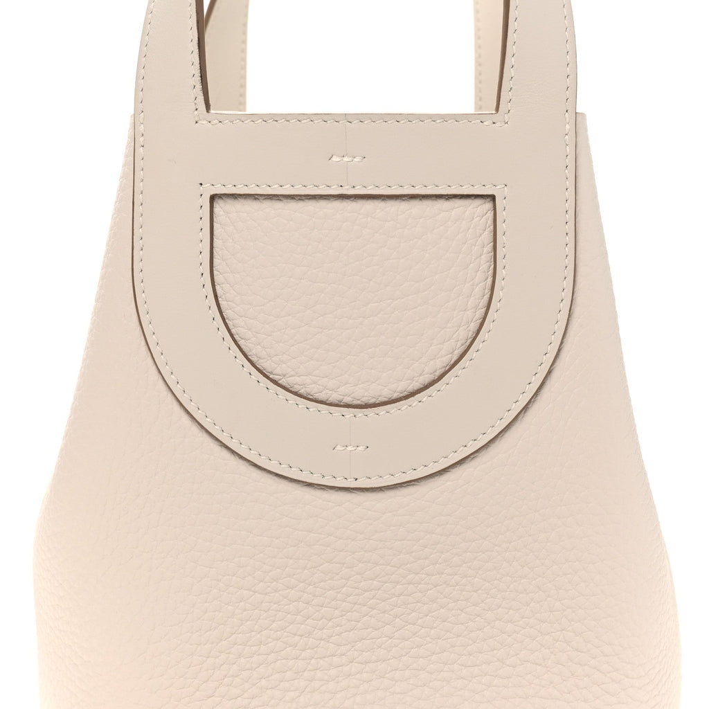 Taurillon Clemence Swift In-The-Loop 18 Bag Gris Pale
