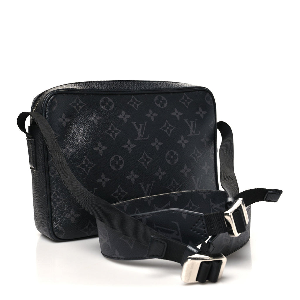 Taiga Monogram Eclipse Outdoor Messenger Black