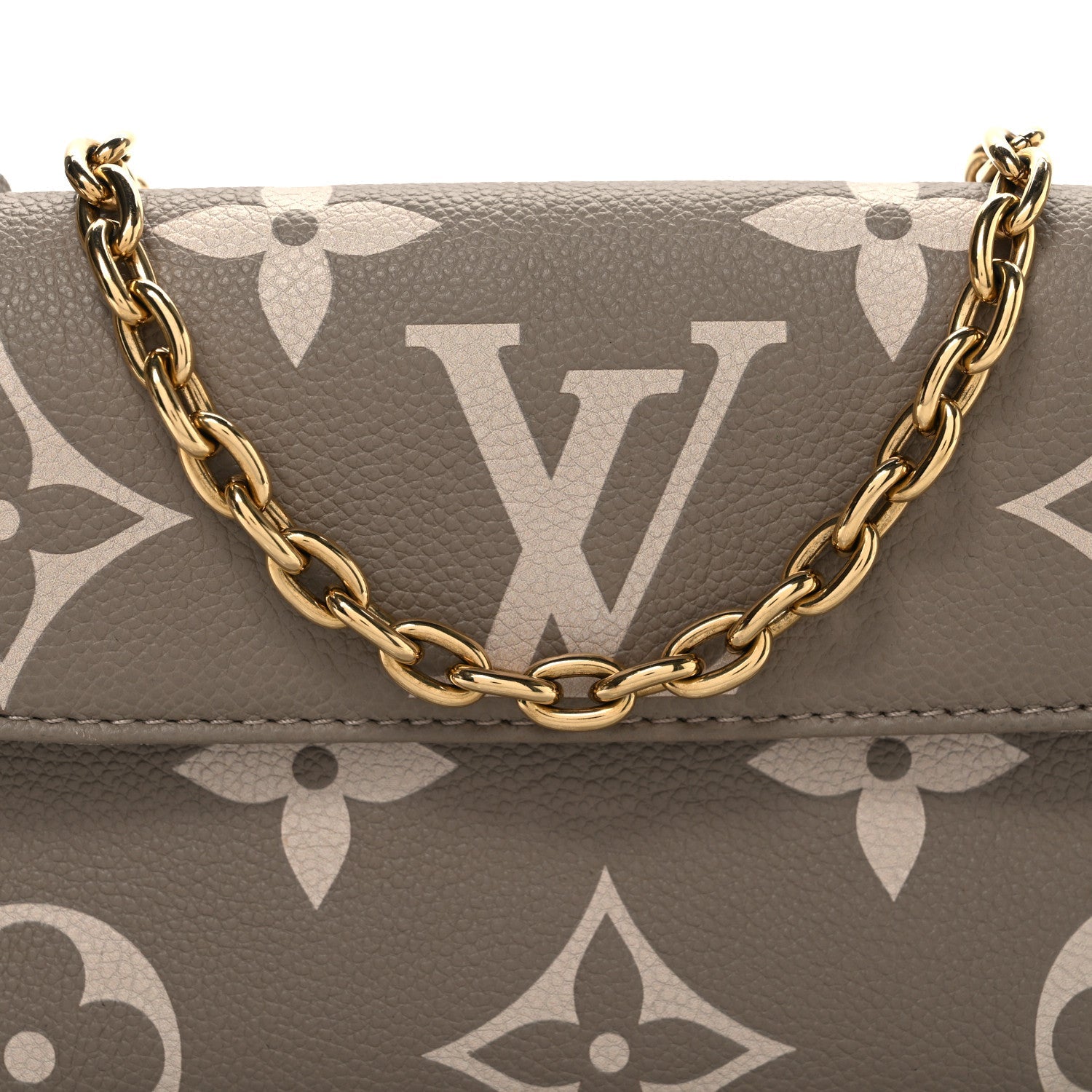 Empreinte Monogram Giant Ivy Wallet On Chain Tourterelle Creme