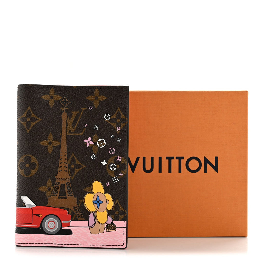 Monogram 2019 Christmas Animation Passport Cover Rouge