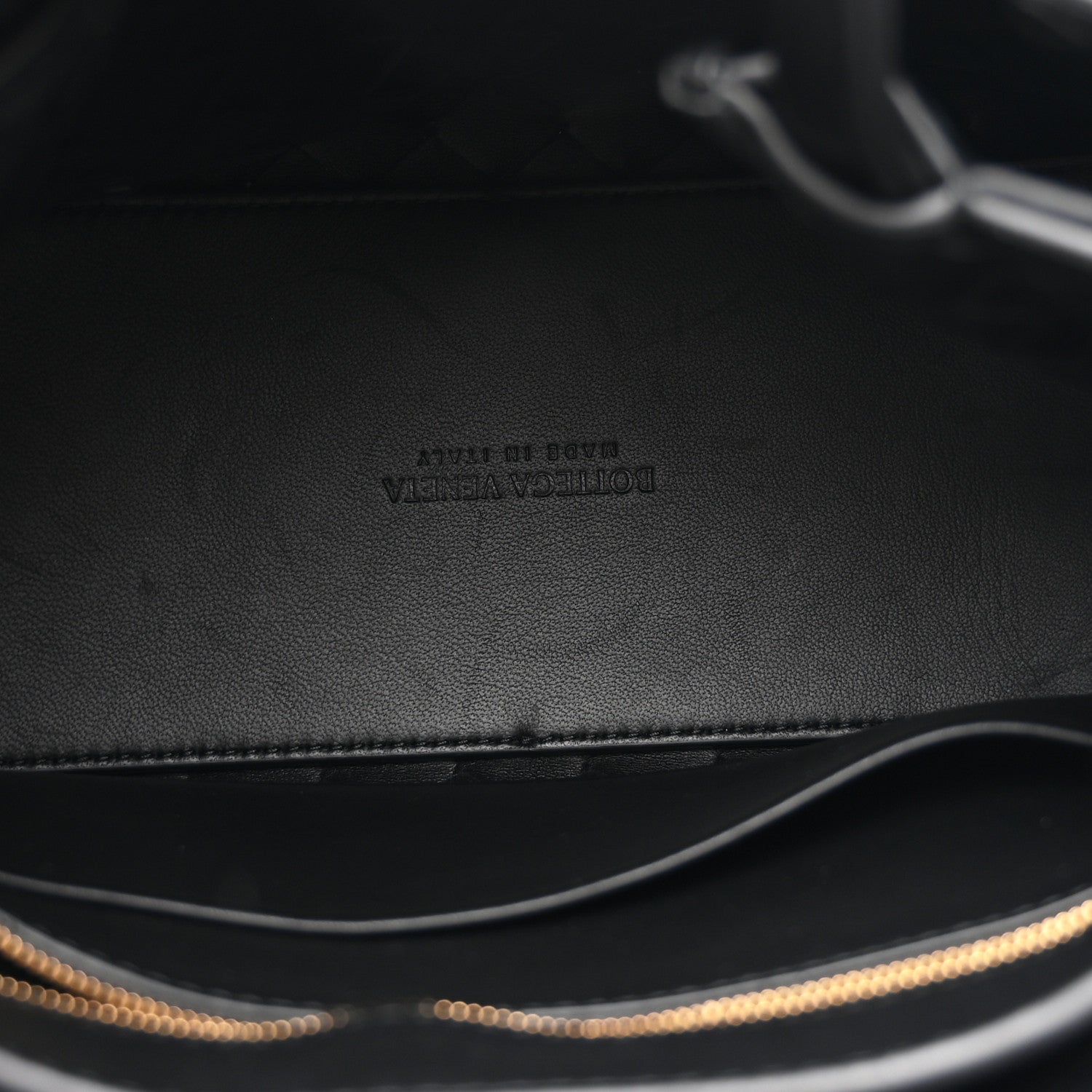 Nappa Intrecciato Small Andiamo Shoulder Bag Black