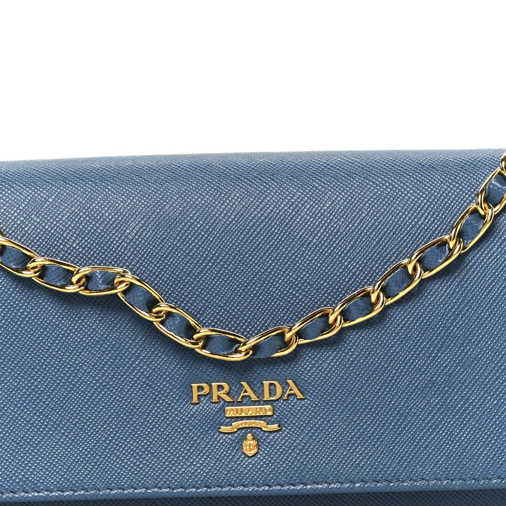 Saffiano Metal Oro Chain Wallet Cobalto