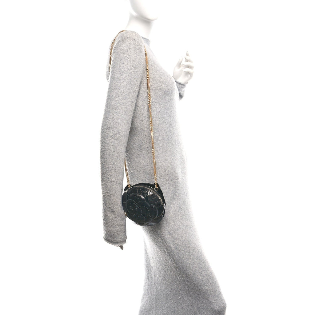 Patent Lambskin Camellia Bouquet Clutch With Chain Black