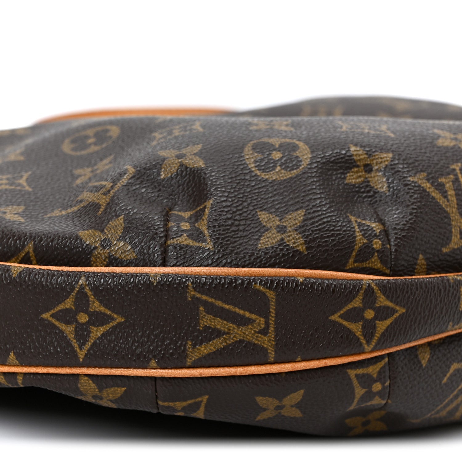 Monogram Croissant MM