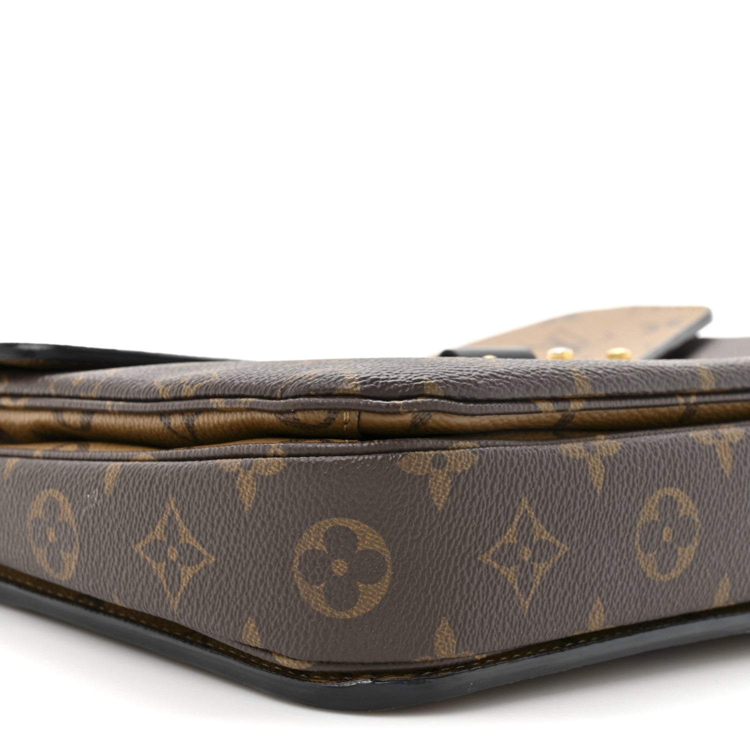 Reverse Monogram Pochette Metis