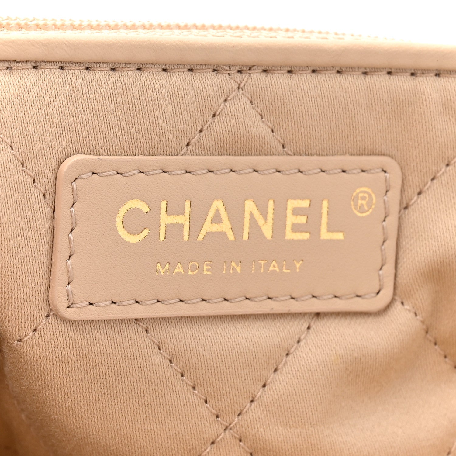 Shiny Calfskin Quilted Small Chanel 22 White
