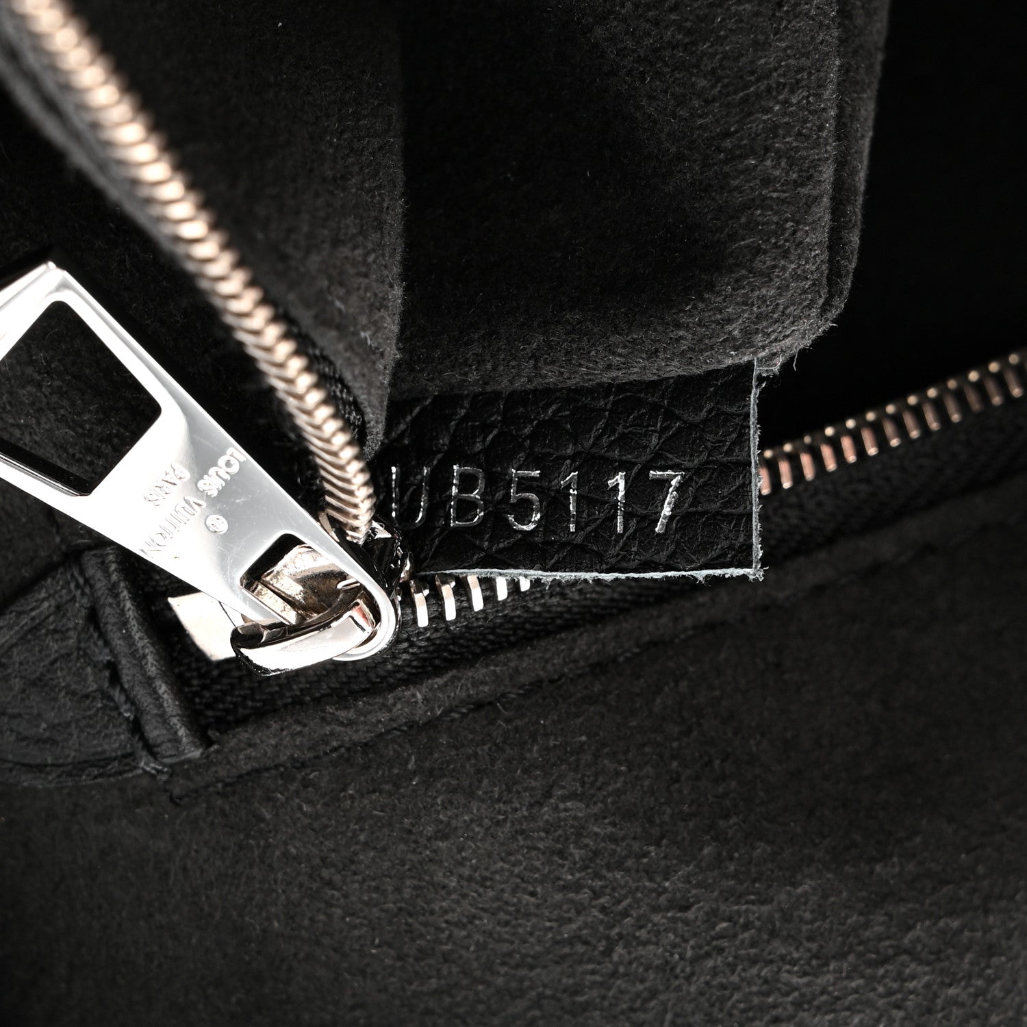 Taurillon Armand Briefcase Black
