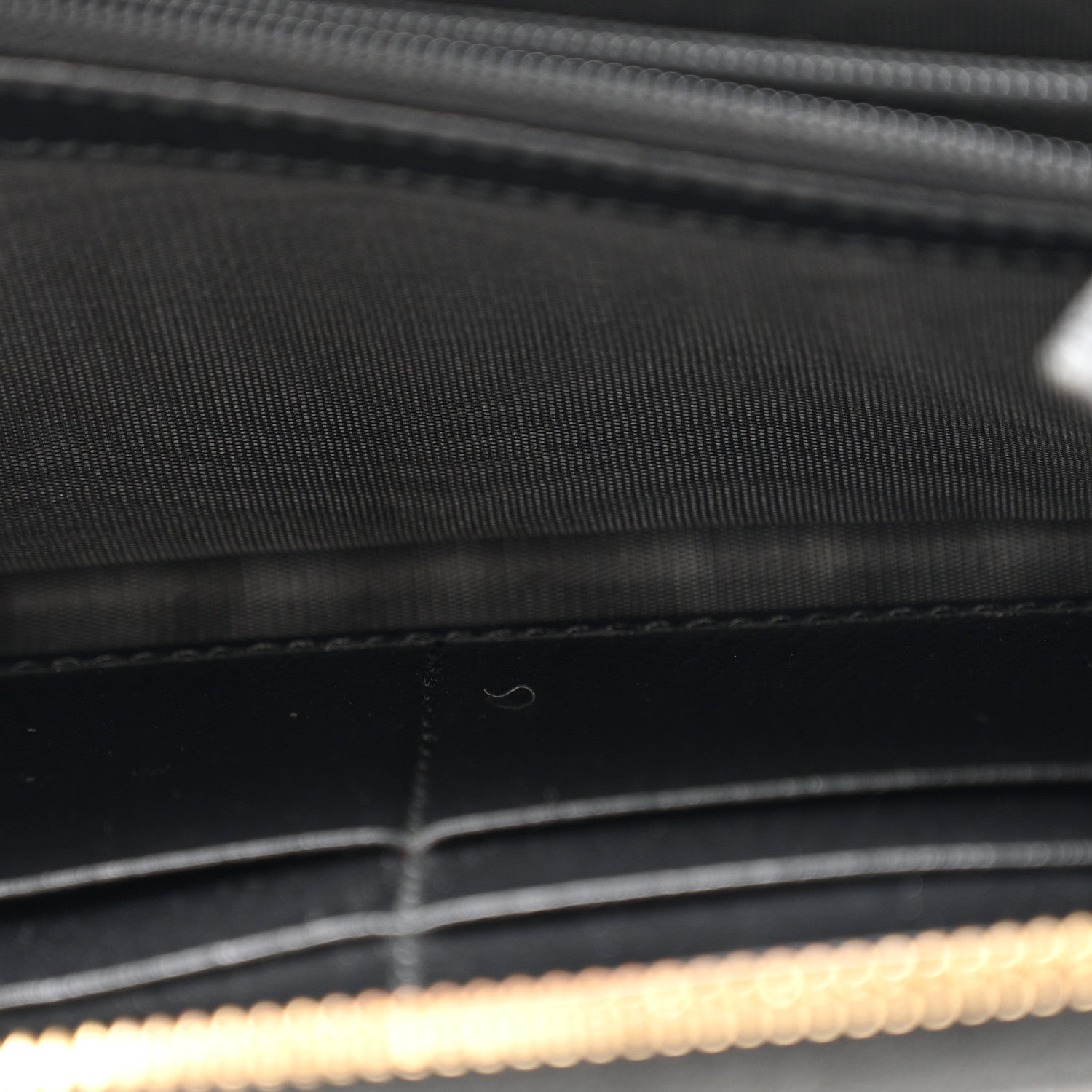 Dollar Calfskin GG Supreme Monogram GG Marmont Zip Around Wallet Black Beige Ebony