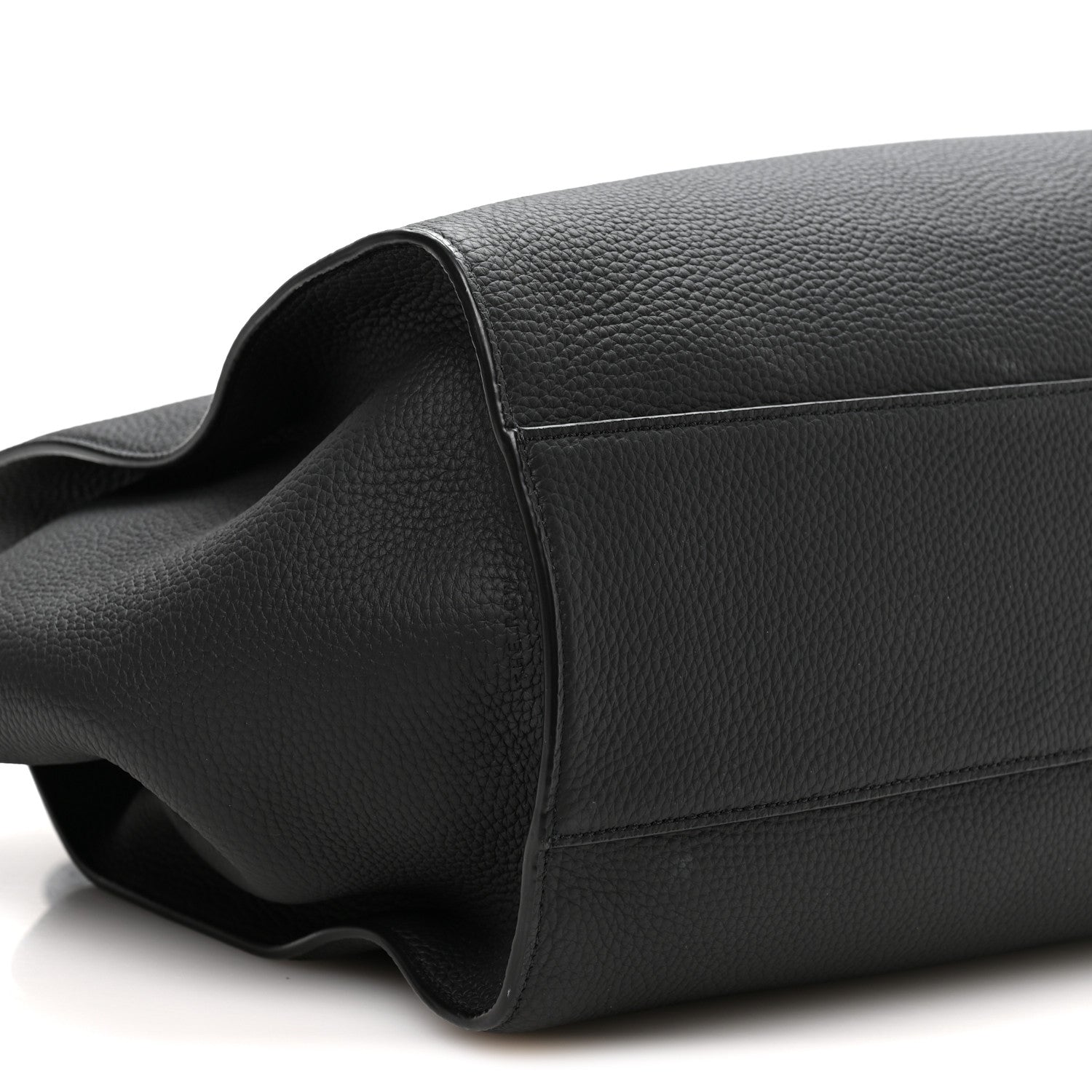 Matte Grained Calfskin Marlo 17 Black