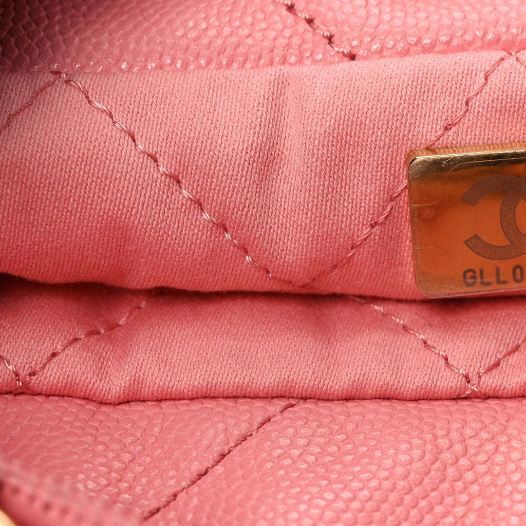 Shiny Caviar Quilted Mini Chanel 22 Coral