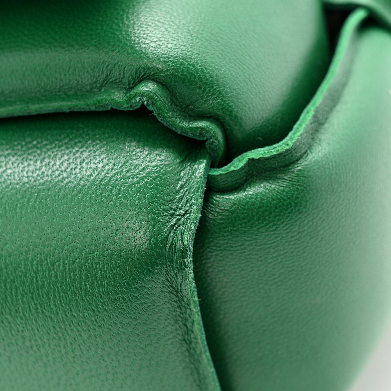 Lambskin Maxi Intreccio Padded Chain Cassette Crossbody Bag Racing Green