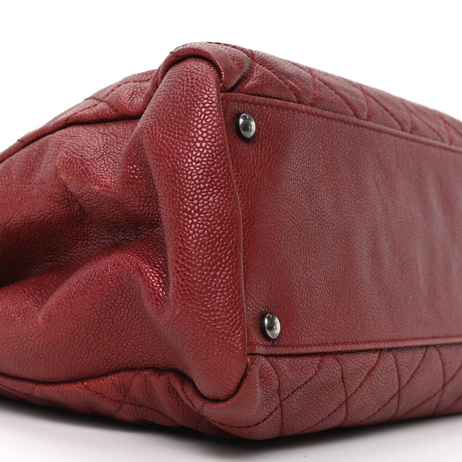 Iridescent Caviar Quilted Tall Chic Shopping Tote Red