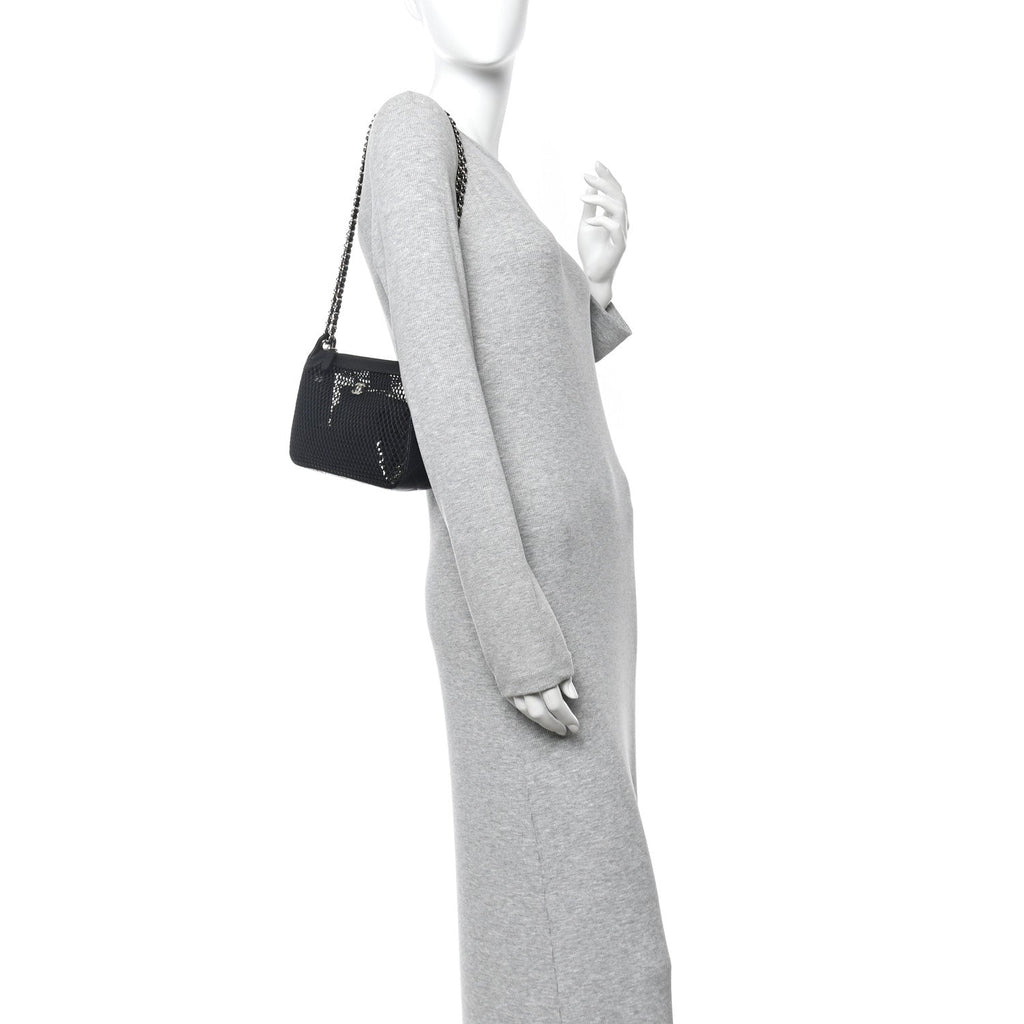 Mesh Shiny Lambskin Clutch With Chain Black