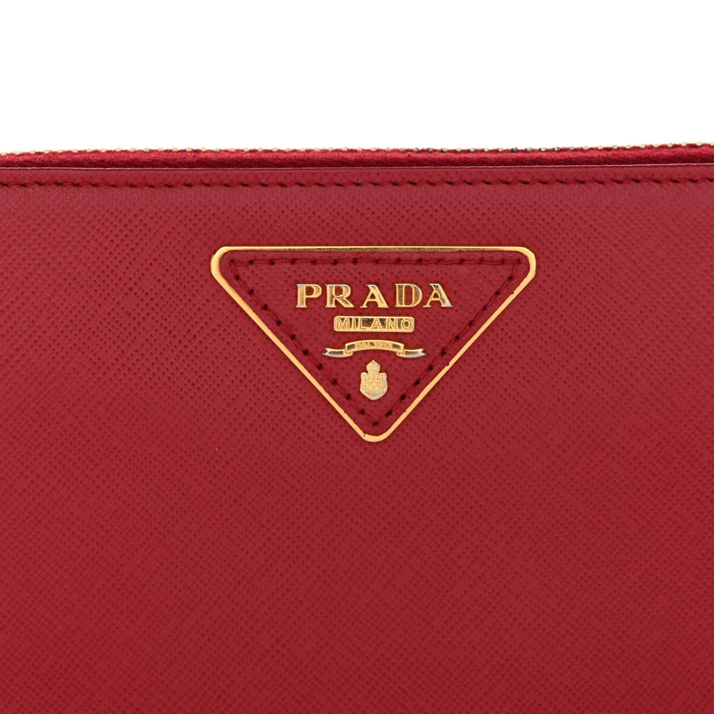 Saffiano Triangle Zip Around Wallet Fuoco