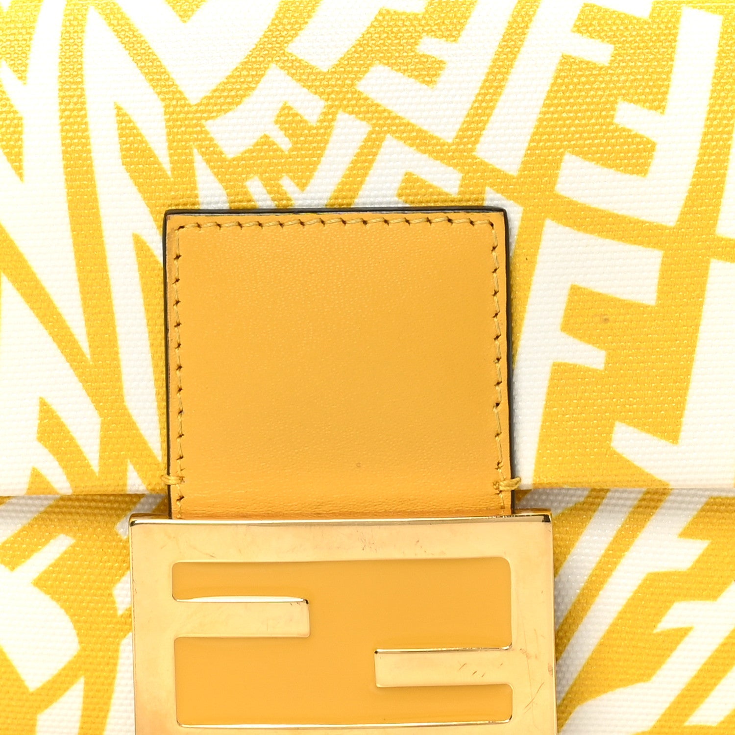 X SARAH COLEMAN Glazed Canvas Vitello King FF Vertigo Mini Baguette 1997 Mimosa White