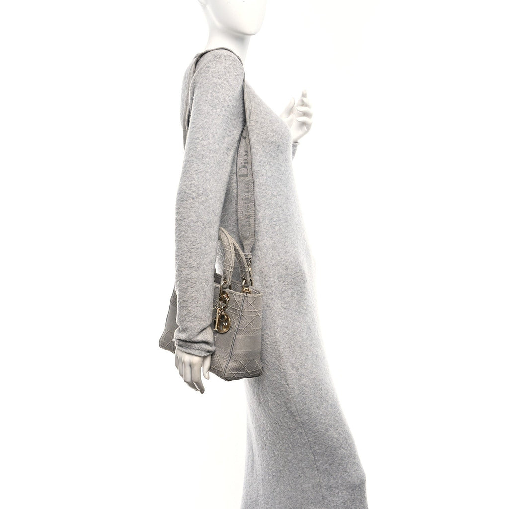 Canvas Embroidered Cannage Medium Lady D-Lite Gray