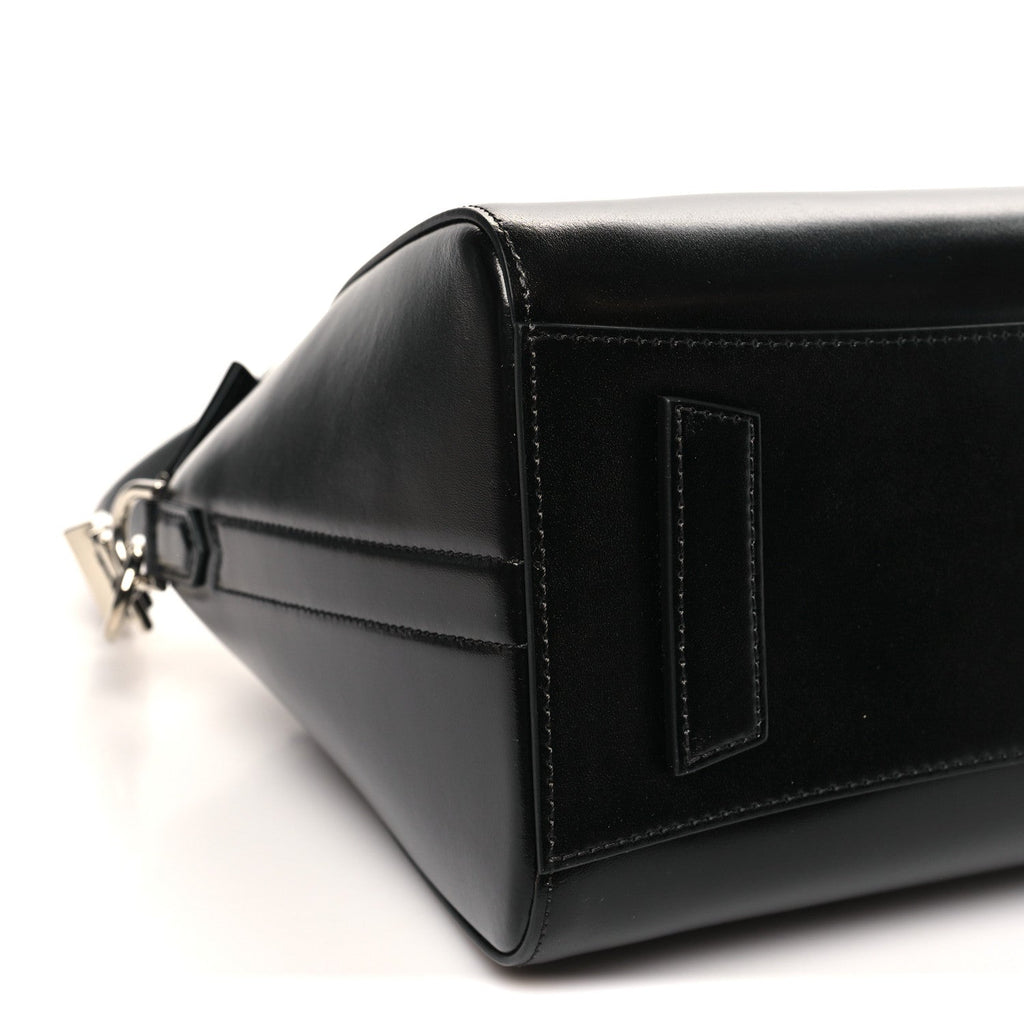 Shiny Lord Calfskin Small Antigona Black