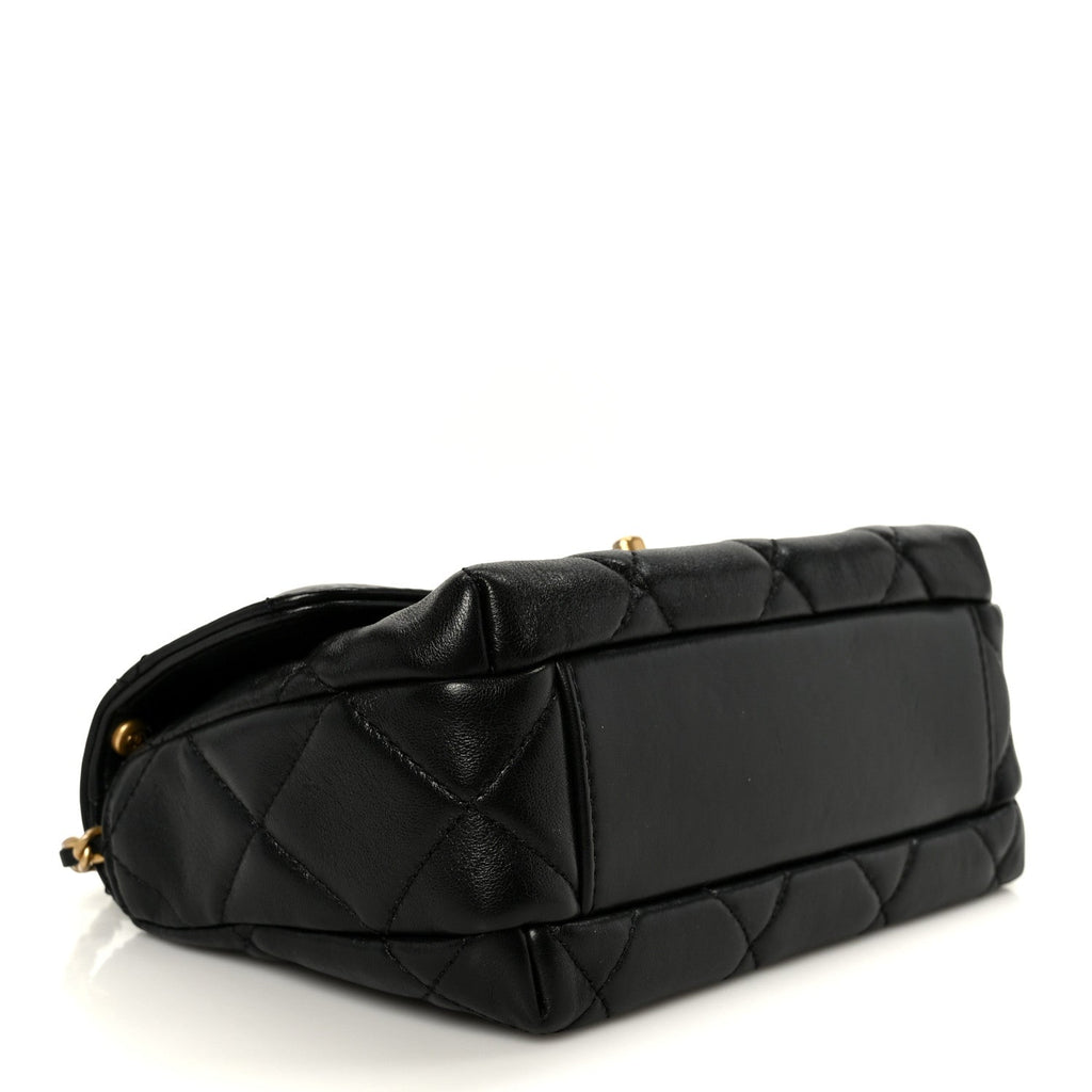 Shiny Lambskin Quilted Mini Pearl Logo Flap Black