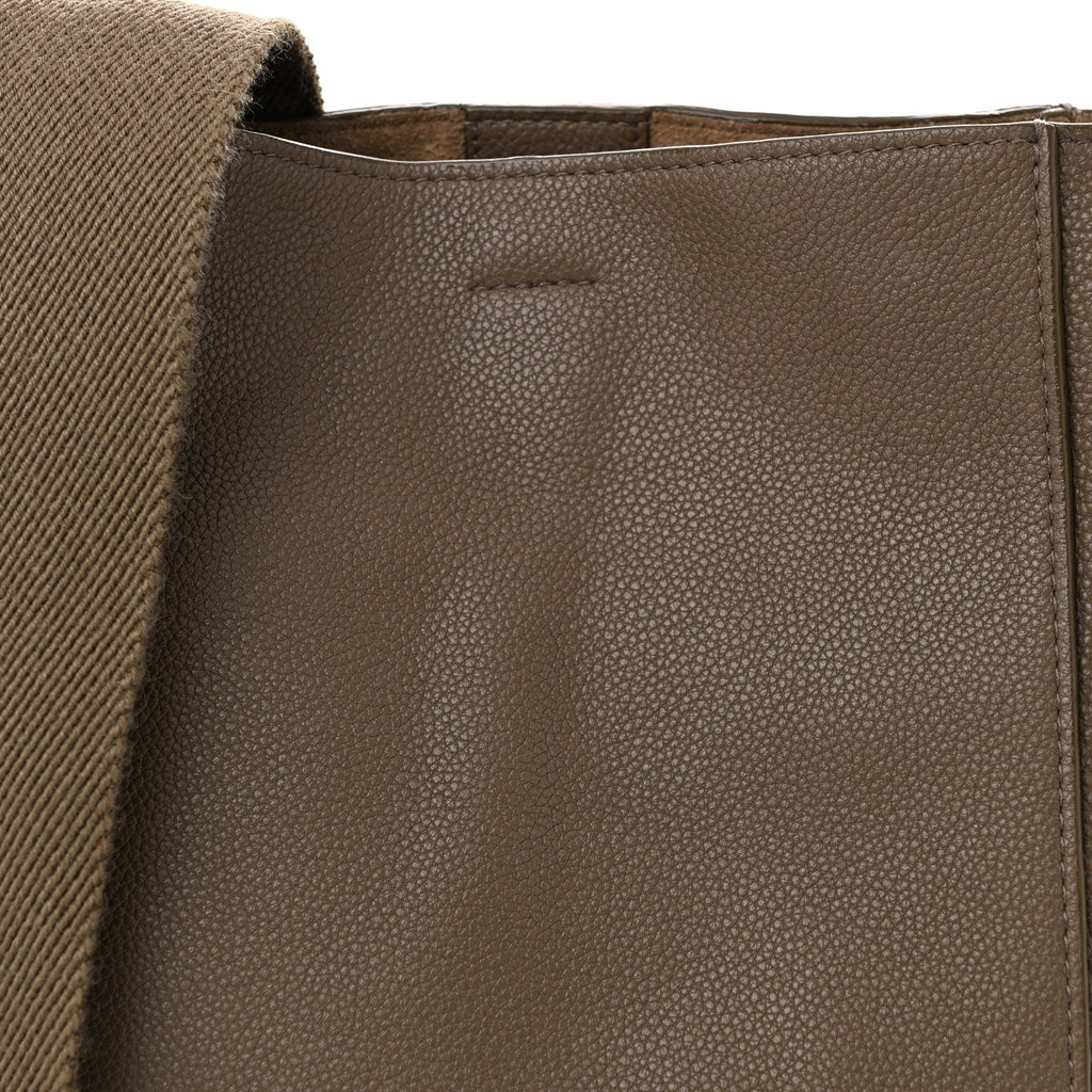 Soft Grained Calfskin Small Sangle Bucket Bag
