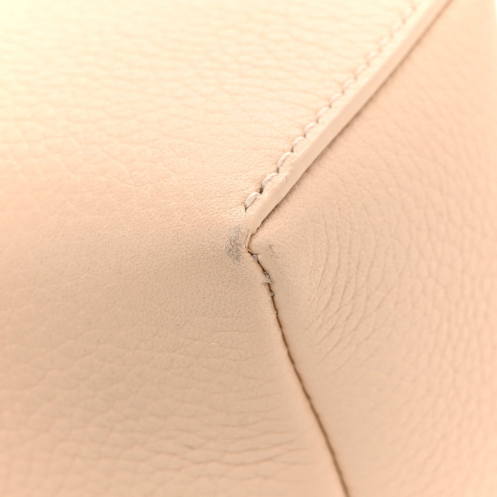 Grained Calfskin L19 Extra Pocket Pouch Creamed Honey