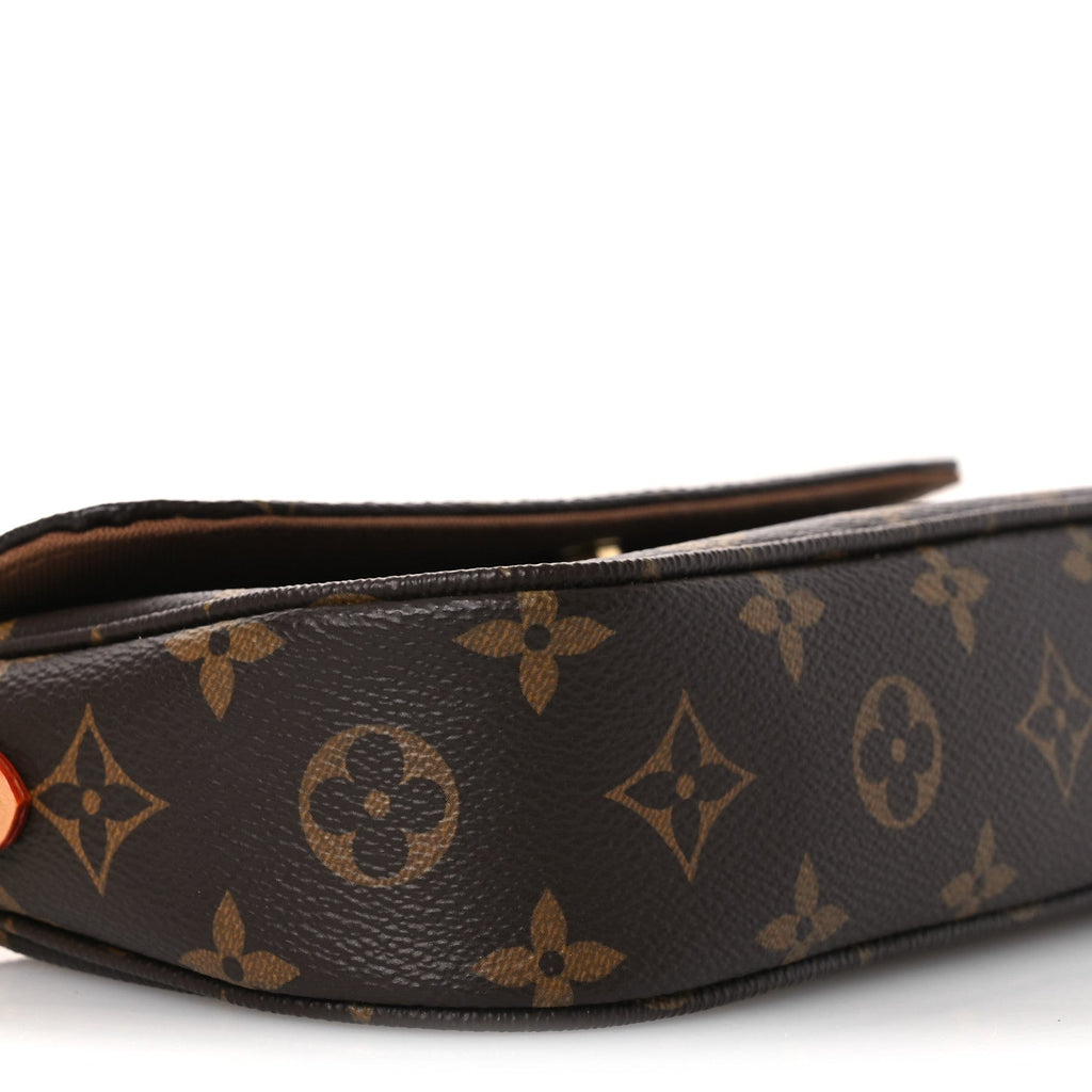Monogram Ivy Wallet On Chain