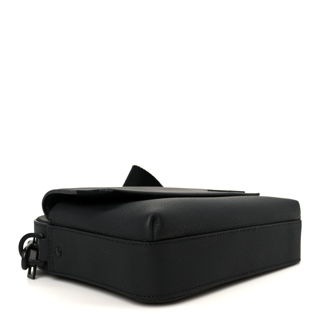 Calfskin Aerogram Fastline Messenger Black