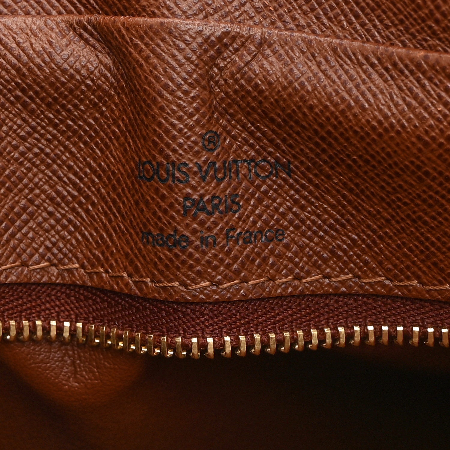 Monogram Nil 28