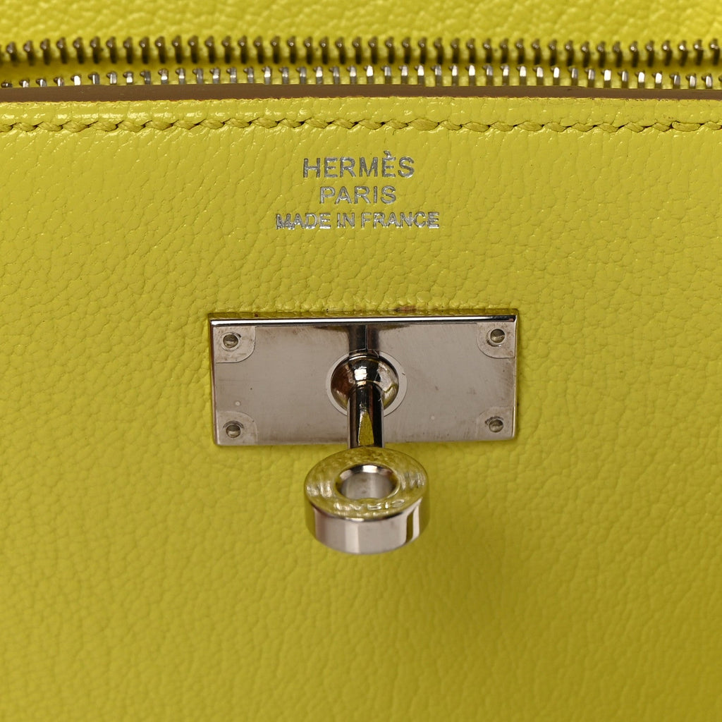 Chevre Mysore Medium Kelly Wallet Lime