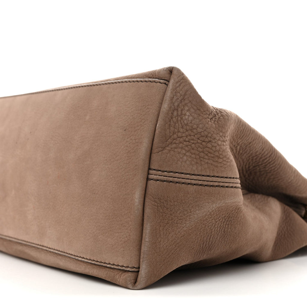 Vitello Range Medium Soho Chain Shoulder Bag Grey Field