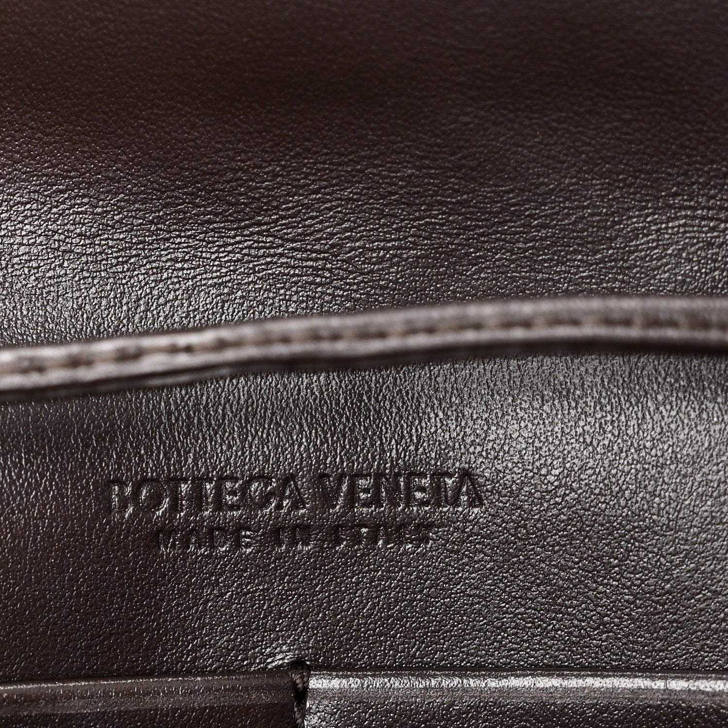 Nappa Intrecciato Andiamo Pouch On Strap Fondant