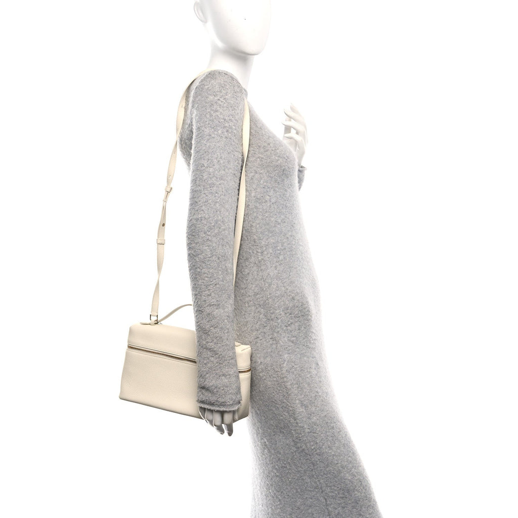 Grained Calfskin L27 Extra Pocket Pouch Whisper White