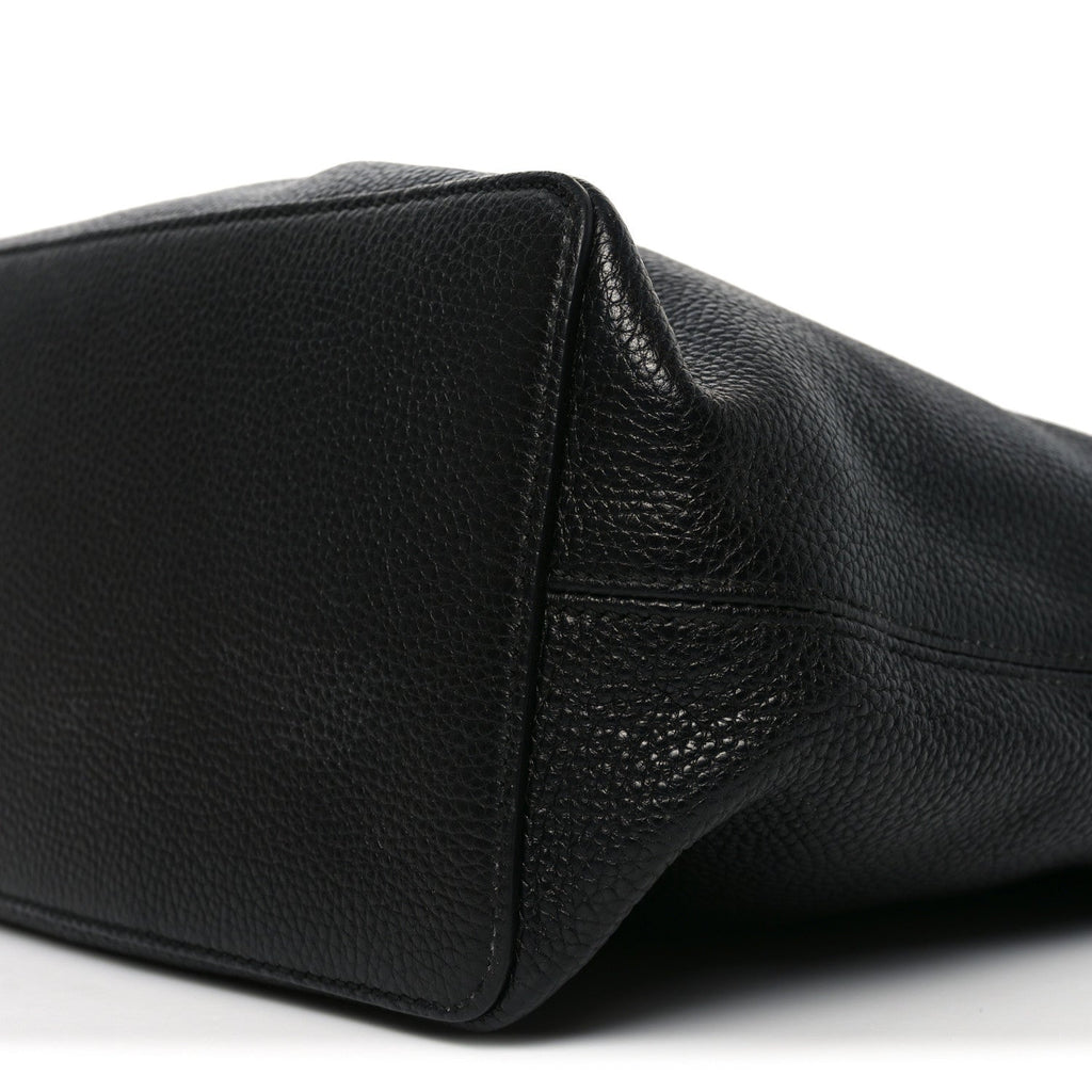 Pebbled Calfskin Large Soho Hobo Black