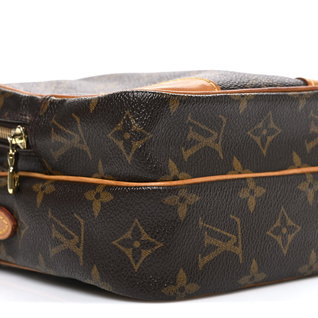 Monogram Amazone