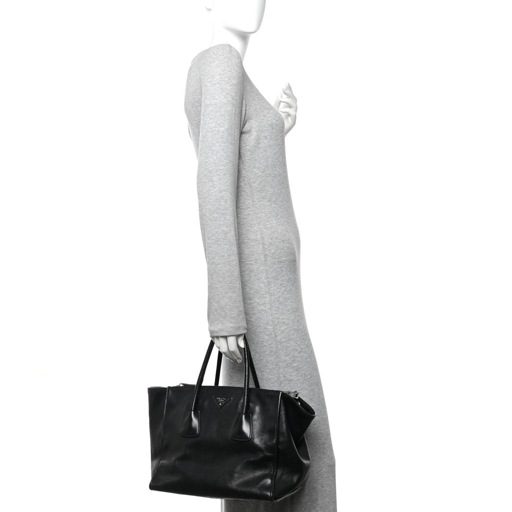 Glace Calf Twin Pocket Tote Black