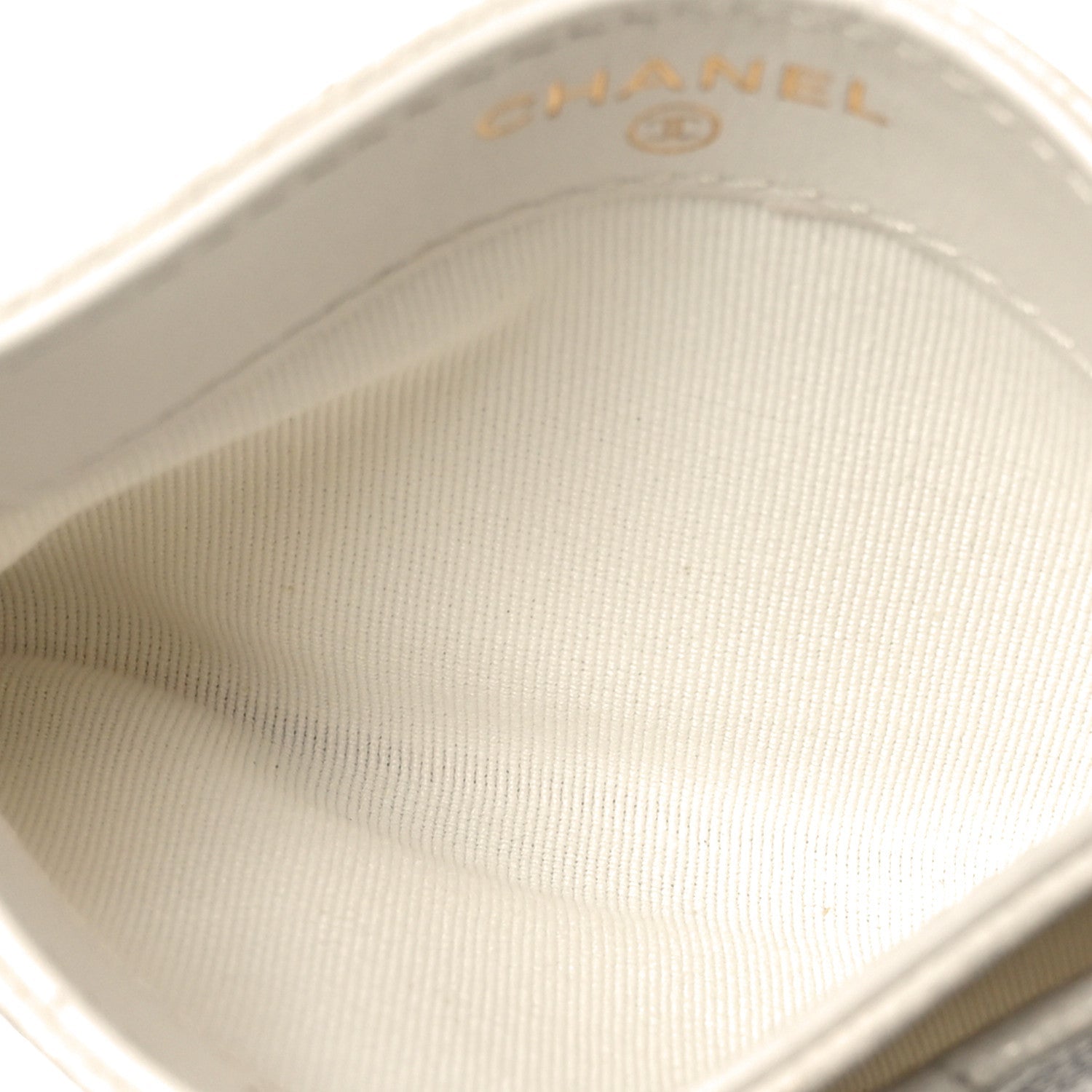 Caviar Quilted  Holder White