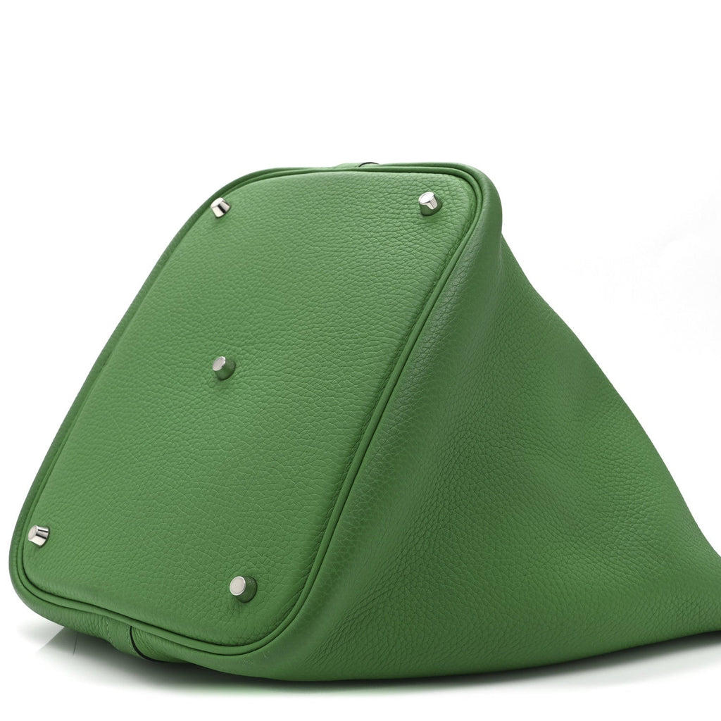 Taurillon Clemence Picotin Lock 26 GM Bamboo
