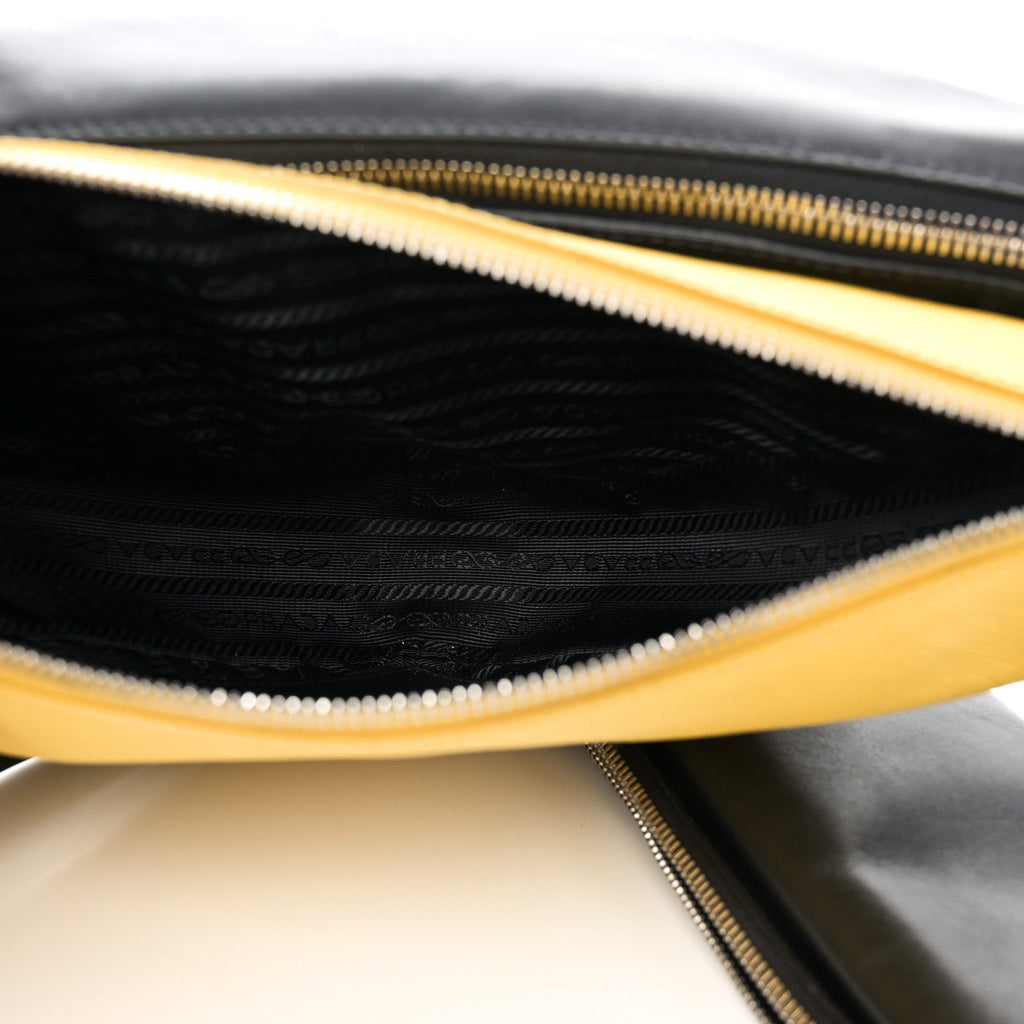Vitello Saffiano Cuir Double Triangle Shoulder Bag Black Sole