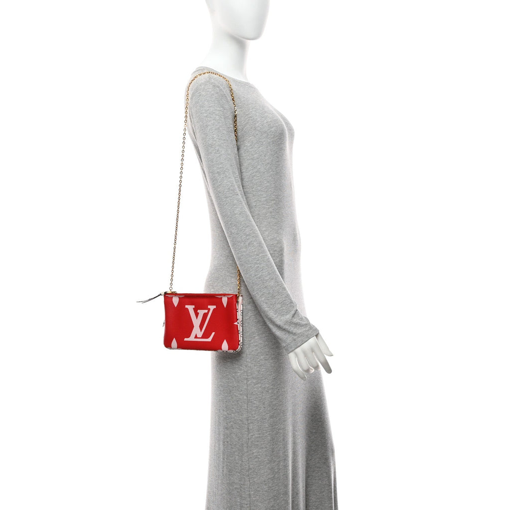 Monogram Giant Double Zip Pochette Rouge