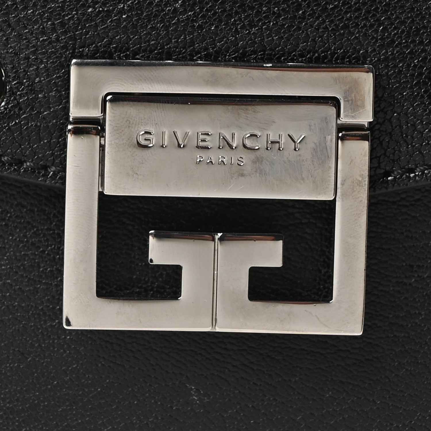 Goatskin Grommet Medium GV3 Shoulder Bag Black
