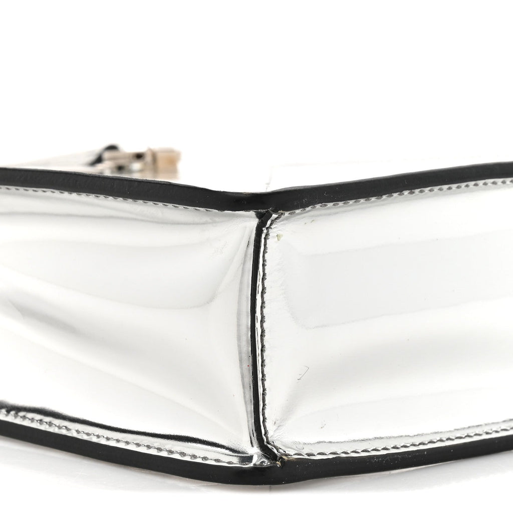 Spazzolato Metal Triangle Logo Triangle Patterned Small Double Handle Crossbody Tote Argento