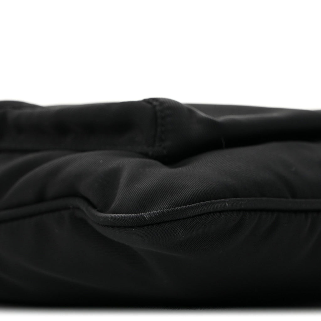 Tessuto Nylon Saffiano Flat Messenger Bag Black