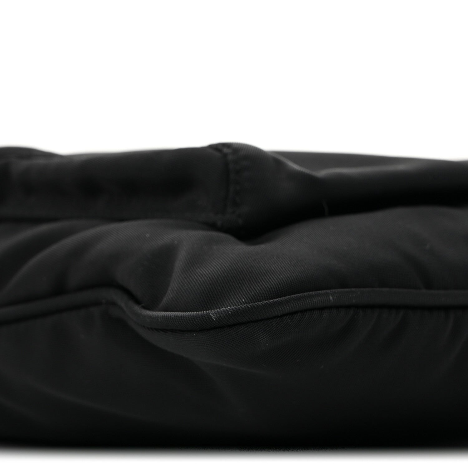 Tessuto Nylon Saffiano Flat Messenger Bag Black