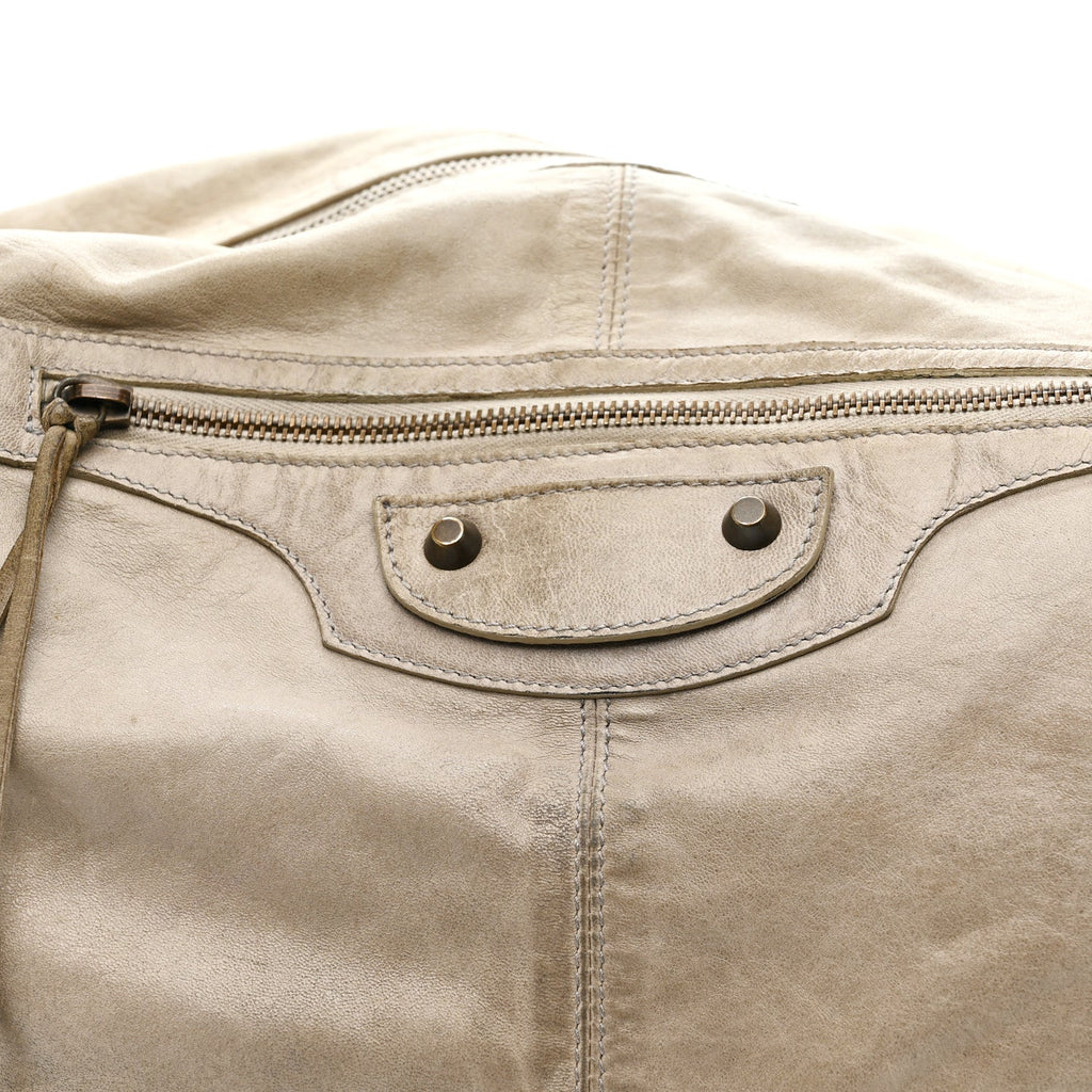 Agneau Classic Silver Hardware Courier XL Hobo Argent