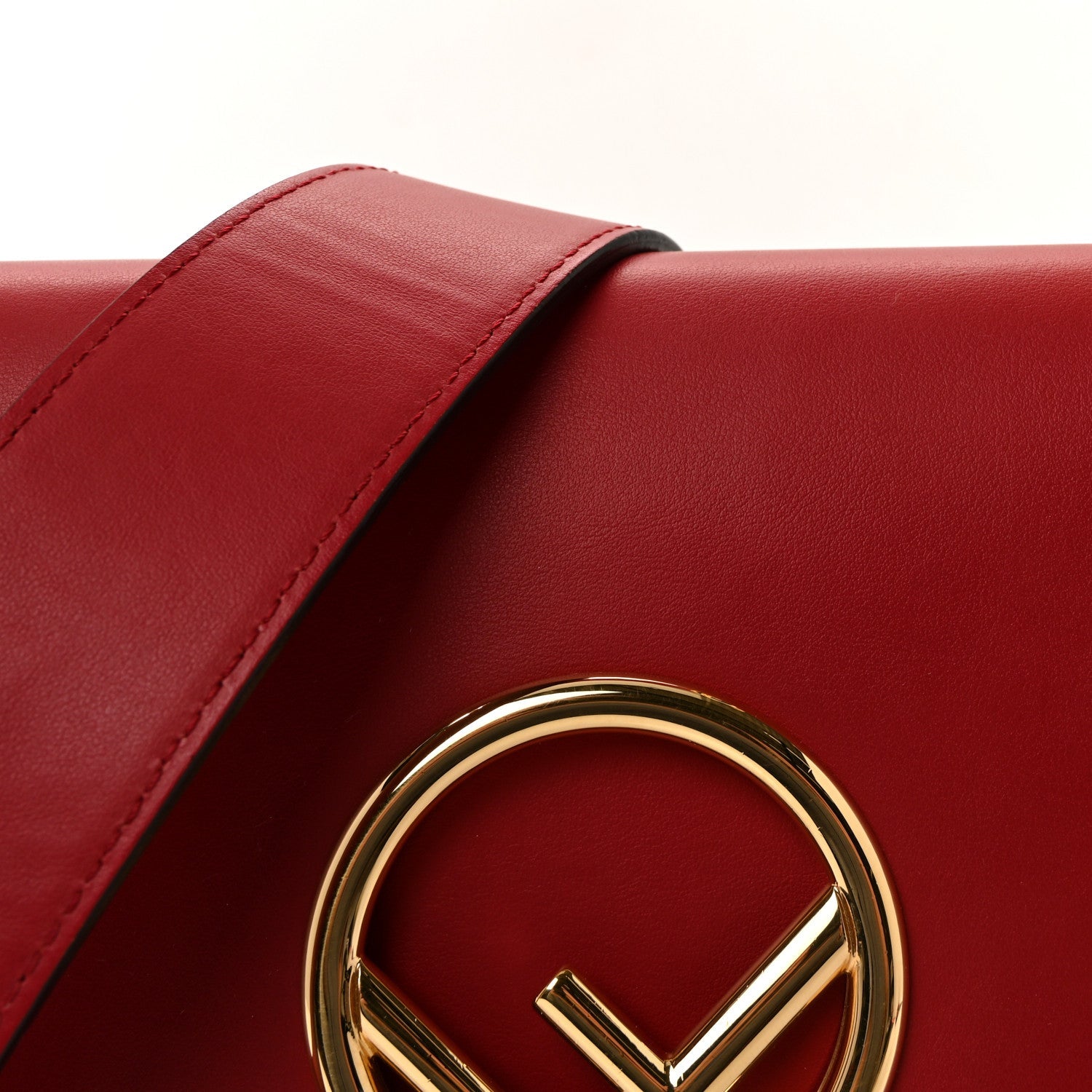 Vitello Century Opaco F is Fendi Kan I Shoulder Fragola